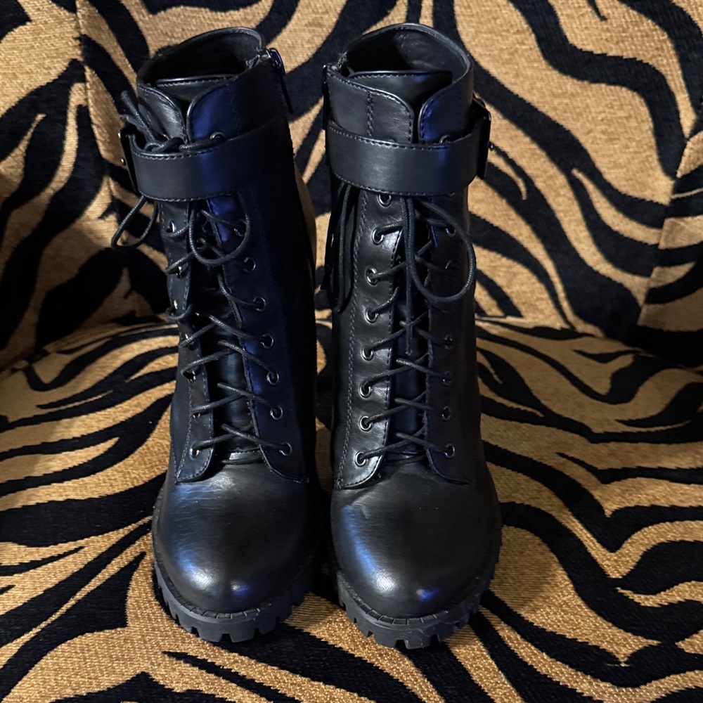 Chinese Laundry Black Lace-Up Combat Boots